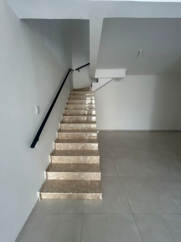 CASA À VENDA - 160m² - PORTAL DOS IPÊS - CAJAMAR - SP - Imagem 3