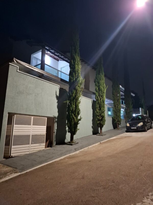 CASA À VENDA - 200m² - CONDOMÍNIO RENASCER 2 - JORDANÉSIA - CAJAMAR - SP - Imagem 2