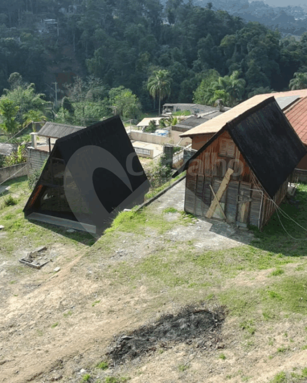 Chácara à Venda – 2.800m² com Chalés, Casa e Platôs em Ponunduva, Cajamar/SP - Imagem 2