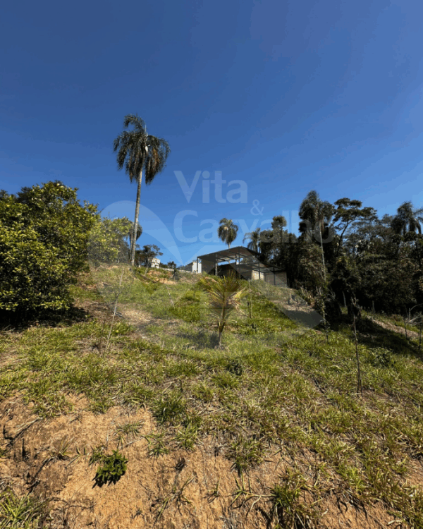 Chácara à Venda – 2.800m² com Chalés, Casa e Platôs em Ponunduva, Cajamar/SP - Imagem 26