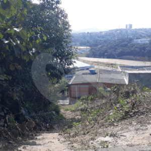 Terreno à Venda – 300 m² em Declive com Vista Privilegiada no Parque dos Monteiros, Santana de Parnaíba Regularizado