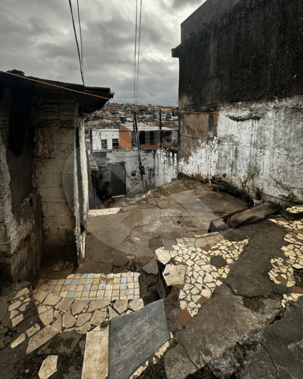 Terreno à Venda – 160m² com 4 casas construídas no Jardim Manacá, Perus, São Paulo - Imagem 4