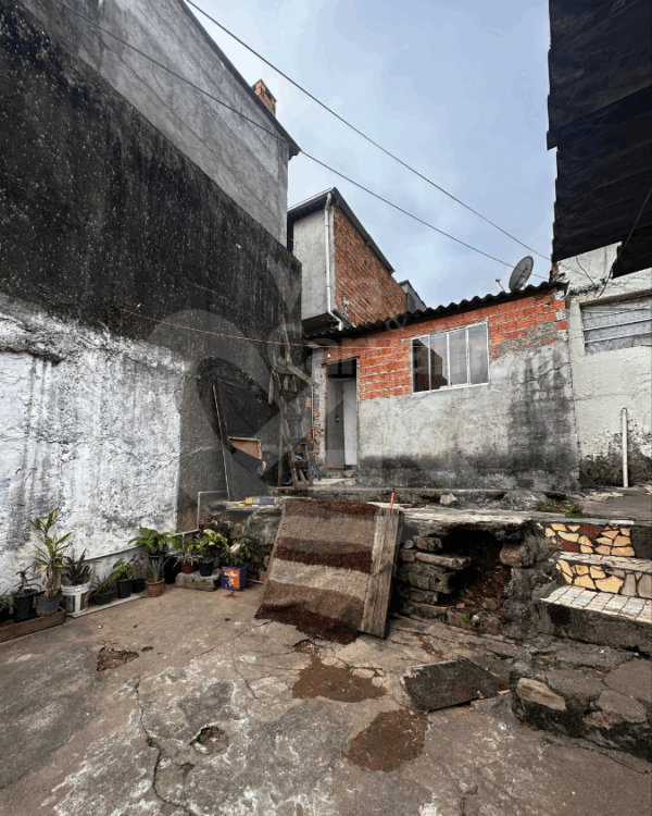Terreno à Venda – 160m² com 4 casas construídas no Jardim Manacá, Perus, São Paulo - Imagem 6