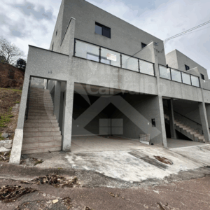 Casa para Locação – 3 Suítes e Sacada Ampla no Condomínio Renascer, Jordanésia, Cajamar