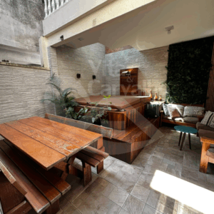 Casa à Venda – 3 Dormitórios, Suíte, Área Gourmet e Jacuzzi em Pirapora do Bom Jesus/SP