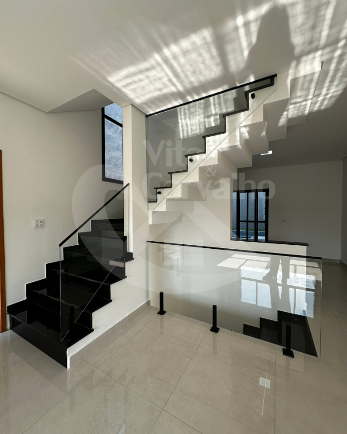 Casa à Venda no Villas do Jaguari – 3 Dorms, Suíte, Área Gourmet e Piscina em Rua Privilegiada de Cajamar - Imagem 22