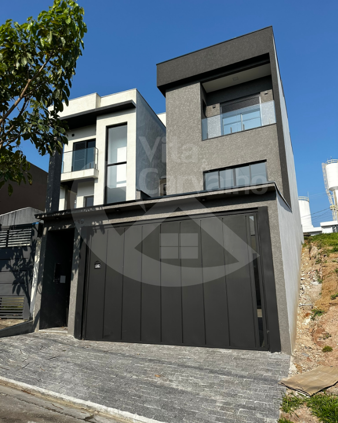 Casa à Venda no Villas do Jaguari – 3 Dorms, Suíte, Área Gourmet e Piscina em Rua Privilegiada de Cajamar - Imagem 4