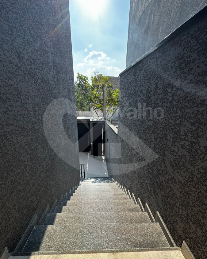 Casa à Venda no Villas do Jaguari – 3 Dorms, Suíte, Área Gourmet e Piscina em Rua Privilegiada de Cajamar - Imagem 6